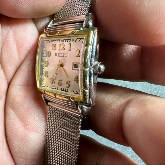 Relic Ladies Quartz Watch Date Just Squared Silver/Gold Tone Working ZR-33023 - Picture 5 of 8